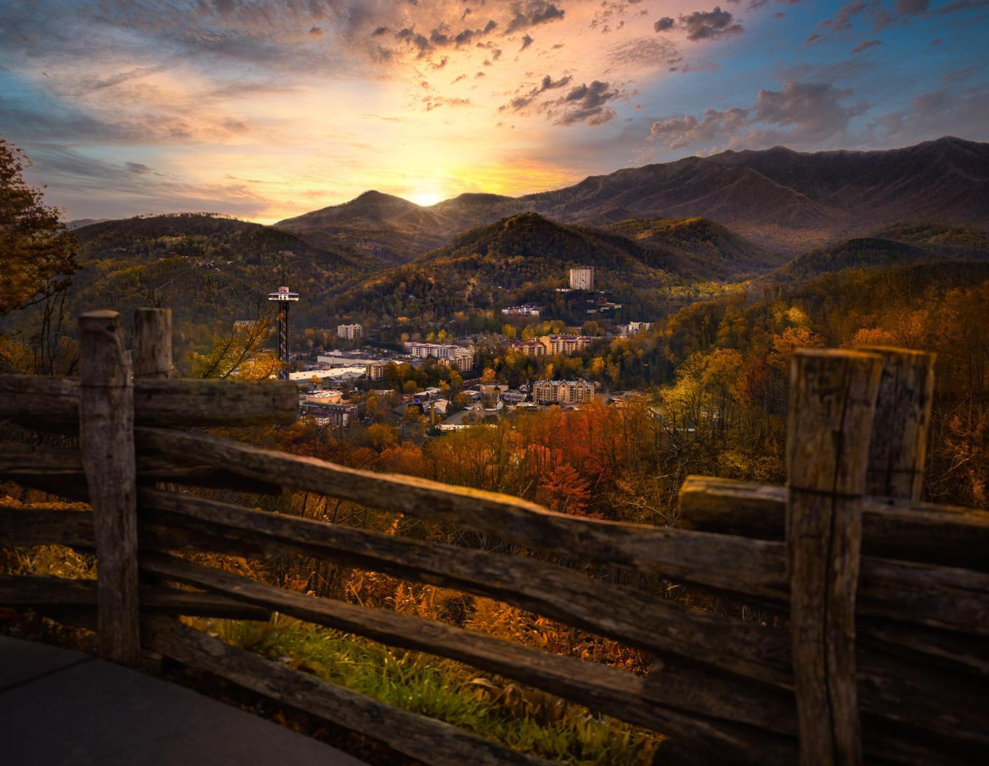 The Mason Jar, Hot Tub, Wifi, 1089 Free Tickets Each Paid Day, Dollywood And More! Pigeon Forge Exterior foto